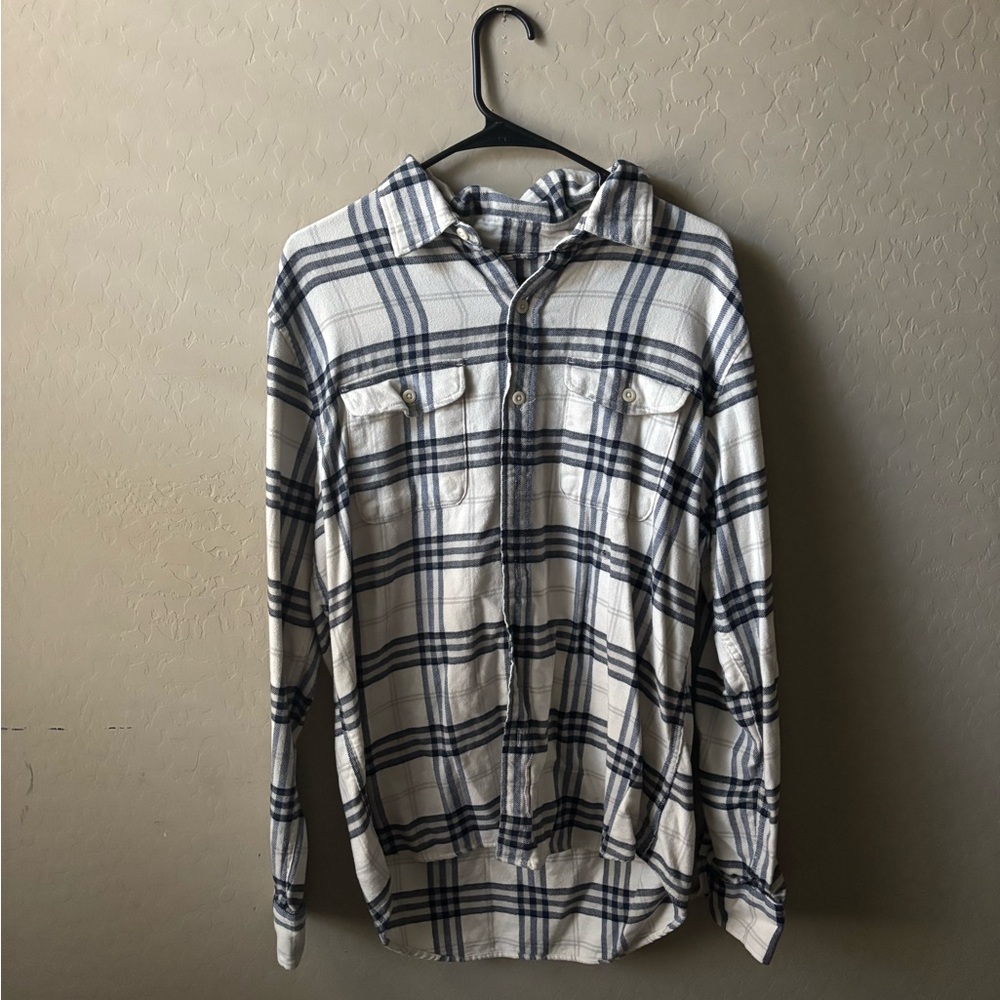 American Eagle Outfitters Black and White Plaid Shirt